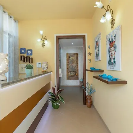 Terra Del Sole מקארי